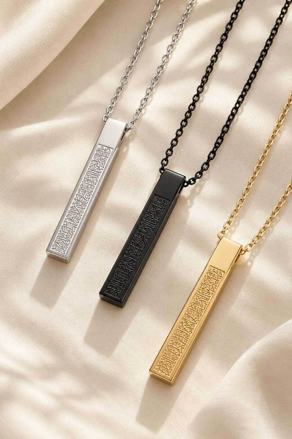 The Throne pendant necklace